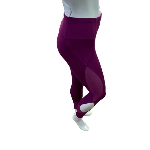 Lorna Jane Raspberry Running Pants with Cut-Out Details – Size Small - Picture 3 of 16